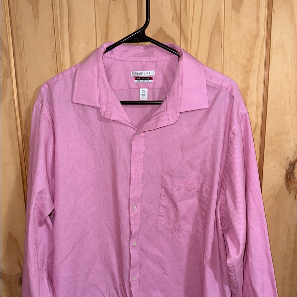 Van Heusen Men's Classic Pink Dress Shirt